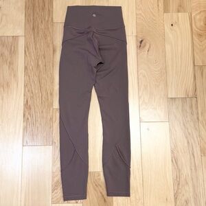 LIKE NEW Lululemon Women’s In Movement 7/8 Tight *Everlux 25"